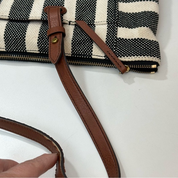 Fossil Stripe Canvas Tote Black Cream Leather Straps Purse Handbag - Picture 11 of 16